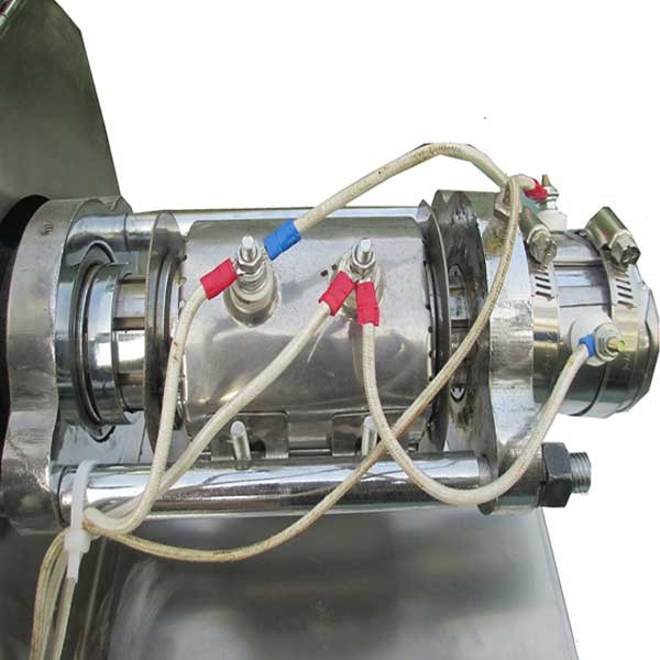 Low Residue hot temperature oil refining sunflower oil machine/soybean oil press/peanut oil presser