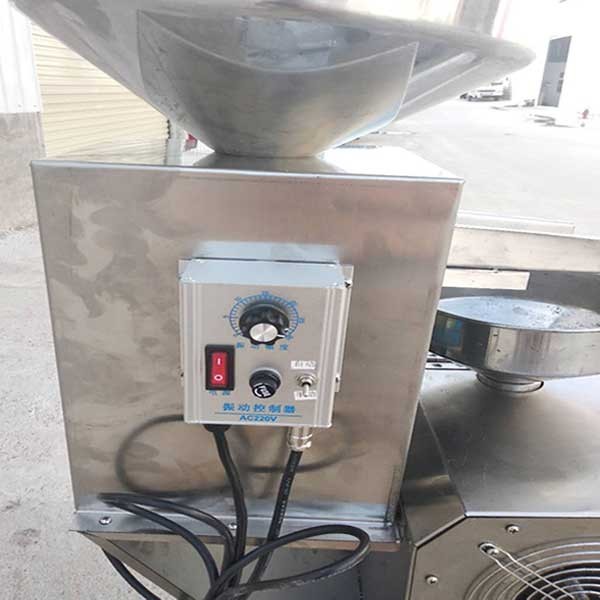Low Residue hot temperature oil refining sunflower oil machine/soybean oil press/peanut oil presser